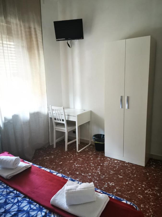 Bella Roma - Ee Hotell Exteriör bild