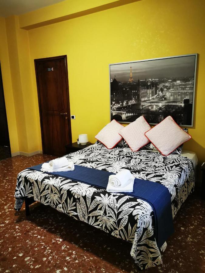 Bella Roma - Ee Hotell Exteriör bild