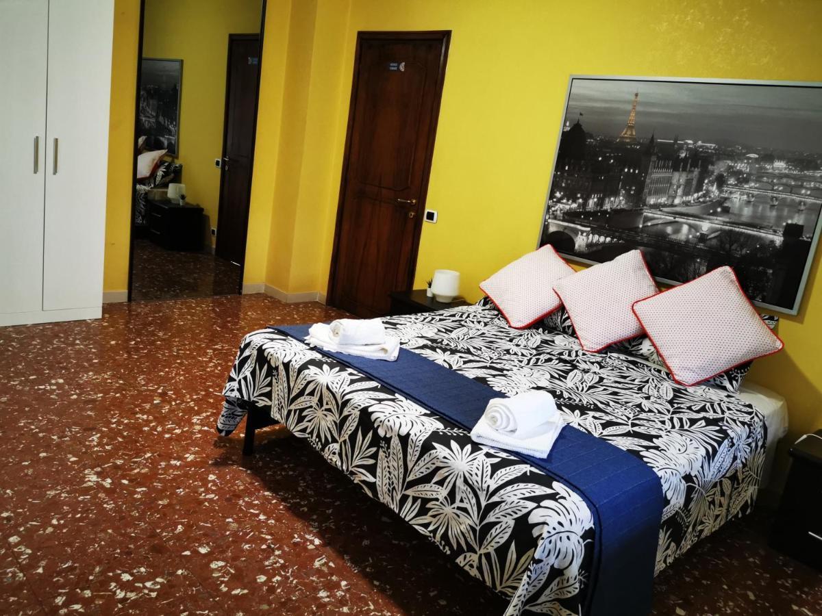 Bella Roma - Ee Hotell Exteriör bild