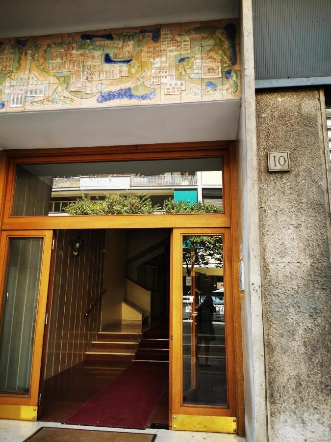Bella Roma - Ee Hotell Exteriör bild