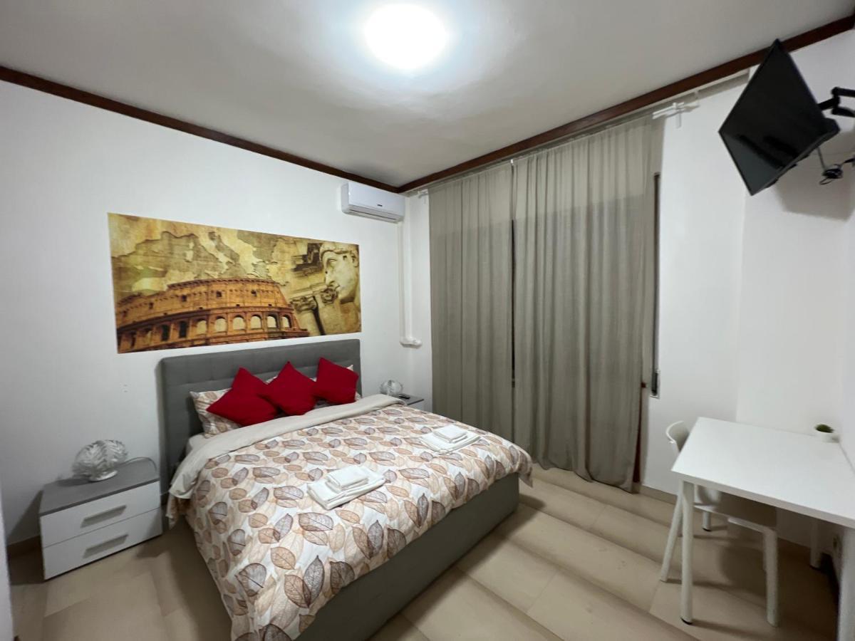 Bella Roma - Ee Hotell Exteriör bild