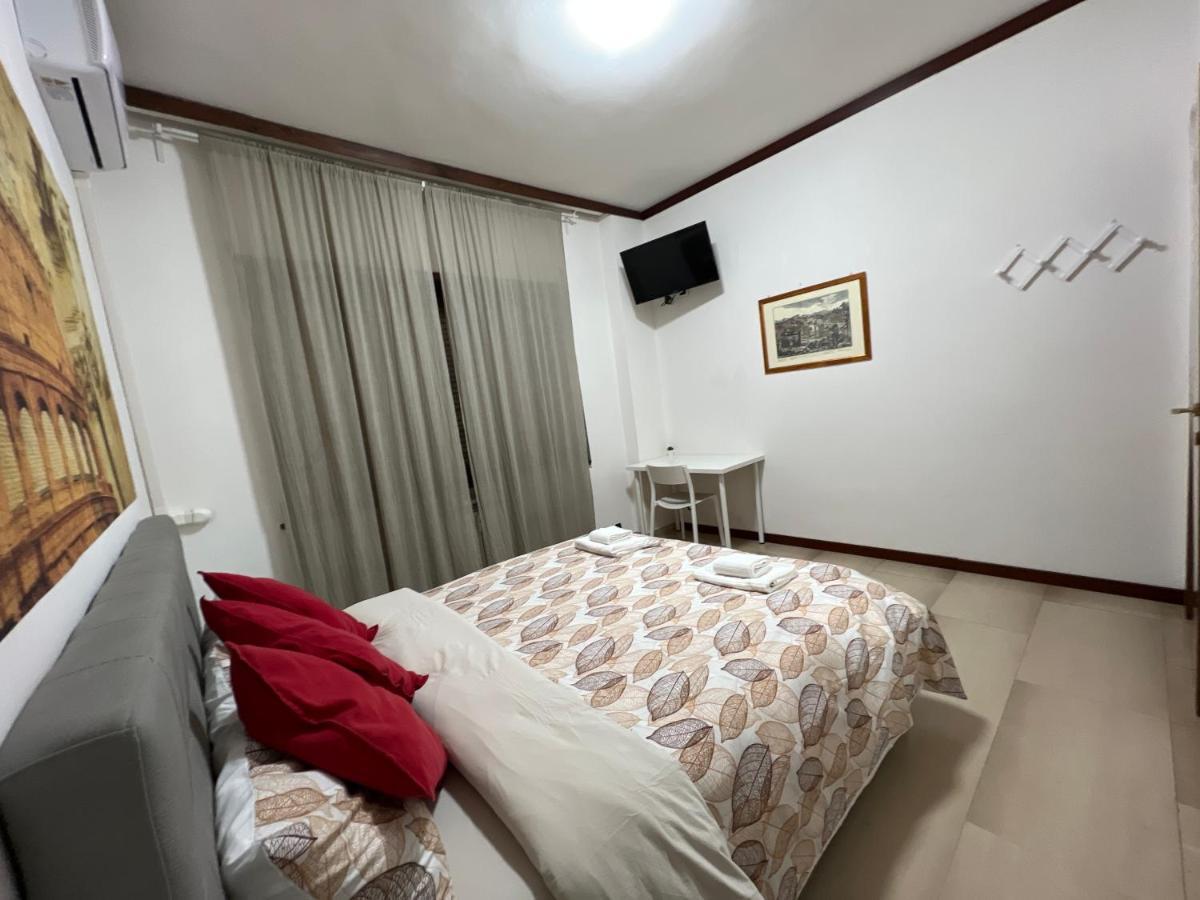 Bella Roma - Ee Hotell Exteriör bild